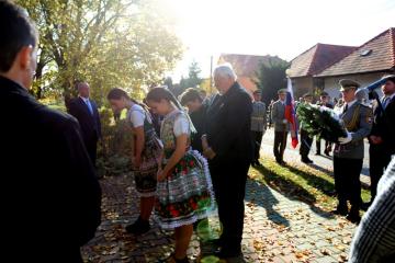 Odhalenie pomníka padlých Odhalenie pomníka padlých