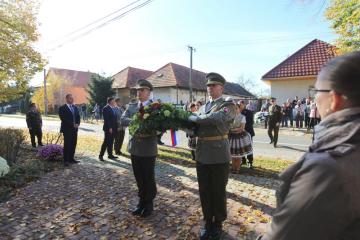 Odhalenie pomníka padlých Odhalenie pomníka padlých